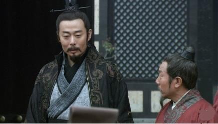 家禽车追尾千只小鸡散落高速 扬州消防驰援_星空体育APP网站(图3) 星空体育APP网站