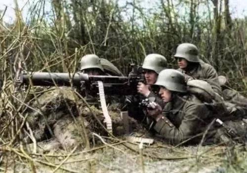 星空体育APP网站_
二战德军最有效率的队伍体例“战斗群”到底是什么?(图6) 星空体育APP网站_
二战德军最有效率的队伍体例“战斗群”到底是什么?(图6)